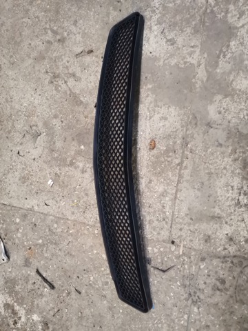 Решетка бампера переднего центральная A1668855925 MERCEDES