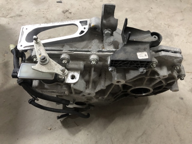 RENAULT 290K47909R в наличии Житомир