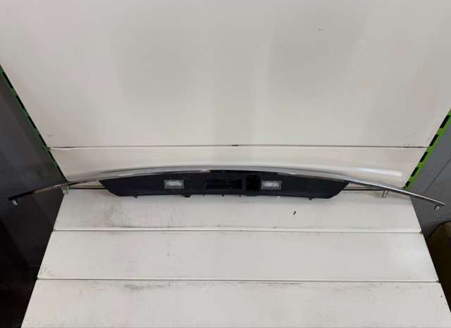 Ручка крышки багажника (двери 3/5-й задней) наружная 51137357105 BMW