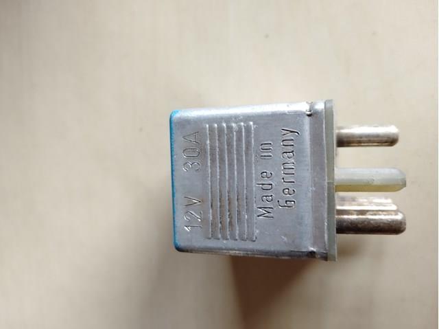 MERCEDES 0015429619 Реле электробензонасоса в наличии Винница