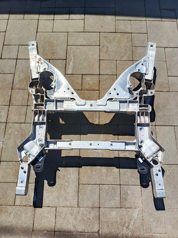 Подрамник передней подвески 50565851 FIAT