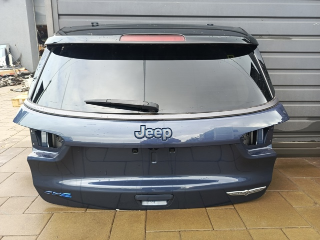 Пятая дверь 68242348AA CHRYSLER
