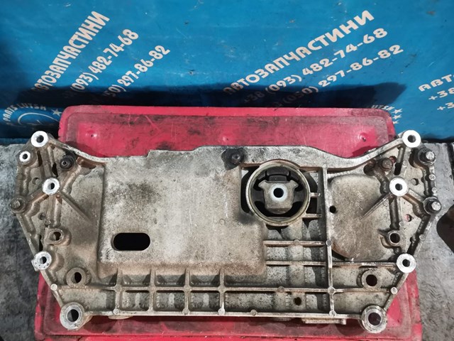 Нижняя опора двигателя 1K0199369F VAG