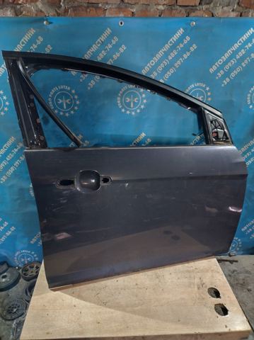 Пассажирская передняя дверь 2147844 FORD