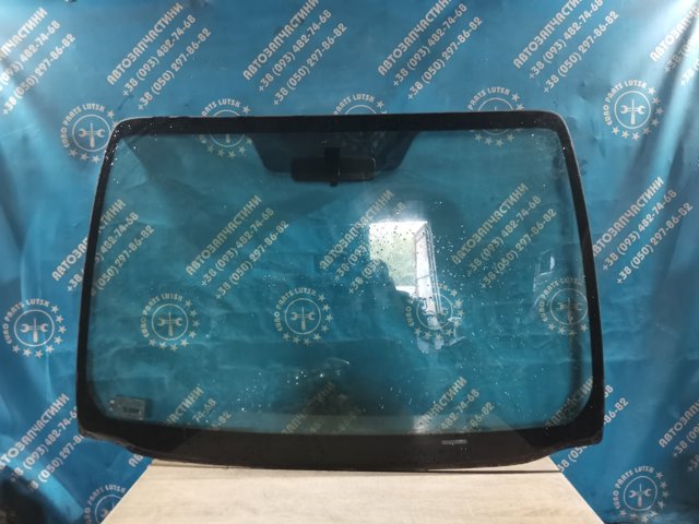 Стекло лобовое 727009U000 NISSAN