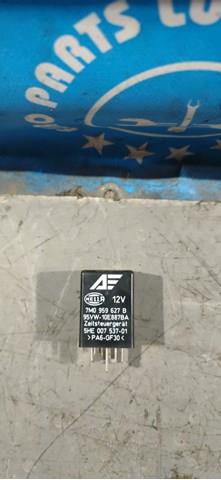 Переднее стекло 7M0959627B VAG