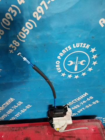 Замок задней левой двери 814111W010 HYUNDAI