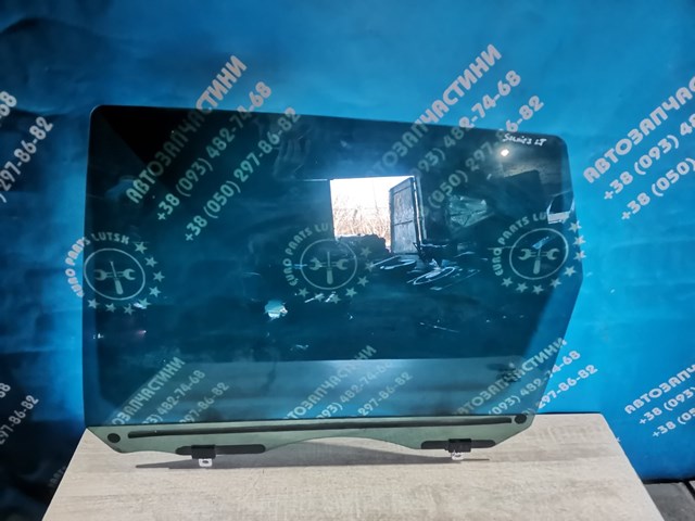Стекло двери задней левой 823010010R RENAULT