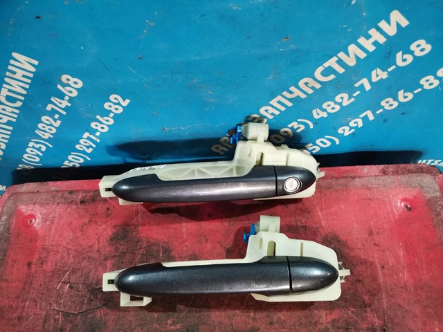 Держатель наружной ручки двери, передней левой 826551W000 HYUNDAI