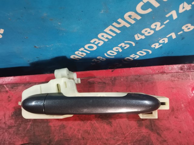 Держатель наружной ручки двери, передней правой 826651W000 HYUNDAI