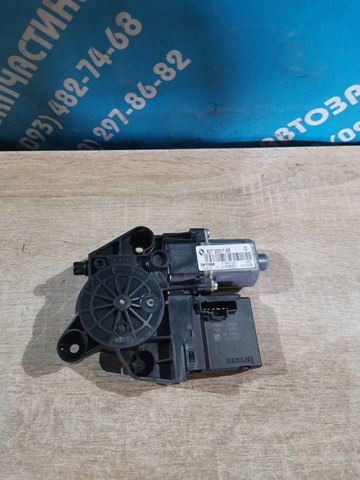 Моторчик стеклоподъемника двери задней, правой 827303178R RENAULT