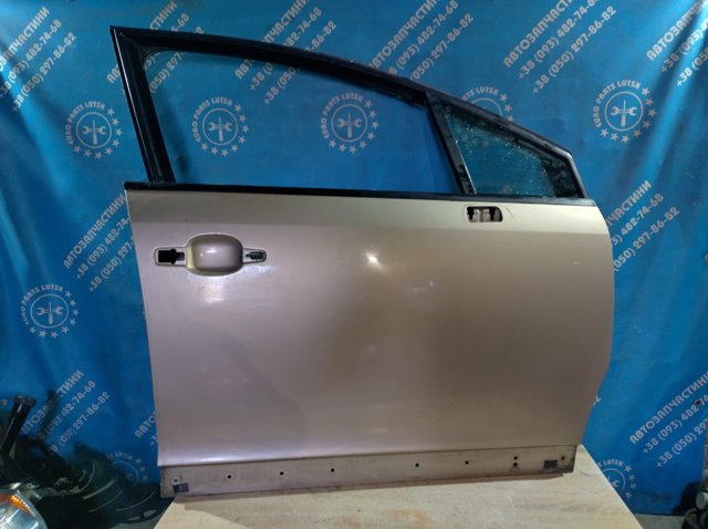 Пассажирская передняя дверь 9004W4 PEUGEOT