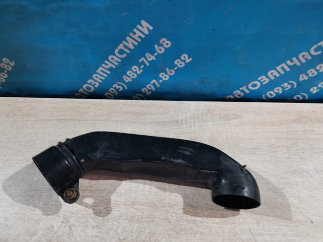 Патрубок воздушный, вход воздушного фильтра 9656673480 PEUGEOT
