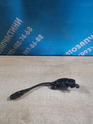 Левый подрулевой переключатель A0085452624 MERCEDES