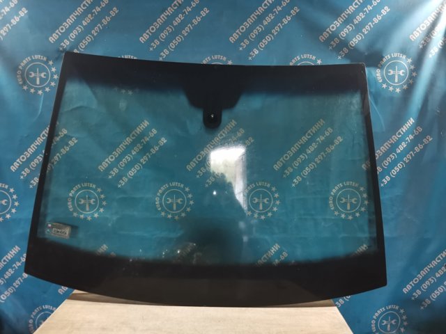 Стекло лобовое A1696702001 MERCEDES