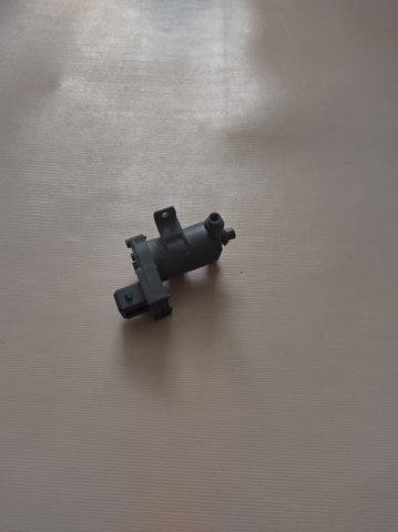 Мотор заслонки печки A2028000178 MERCEDES