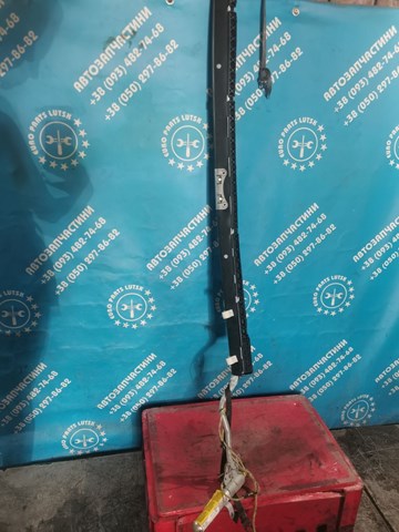 Левая шторка безопасности A2038604105 MERCEDES