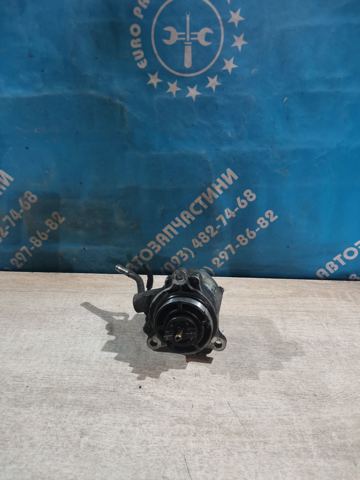 Насос вакуумный RF5C18G00 MAZDA