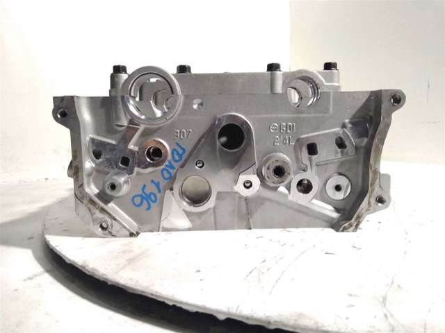 Головка двигателя 221112G510 HYUNDAI