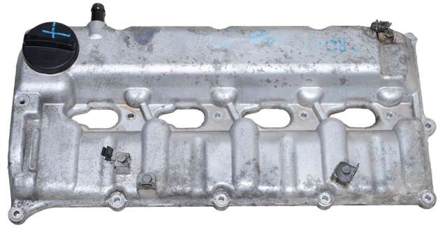 Крышка клапанов 224104A010 HYUNDAI