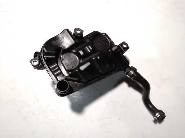 Маслоотделитель LR025914 LAND ROVER