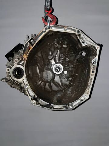 Коробка передач в сборе с главной передачей и дифференциалом Nissan Qashqai I