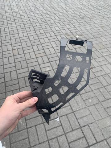 51117458363 BMW Направляющая переднего бампера левая купить в Полтава