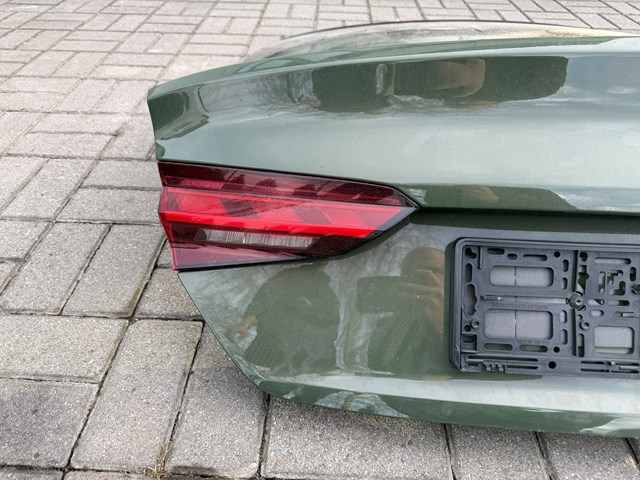 VAG 8W8827025E Ляда в наличии Черновцы