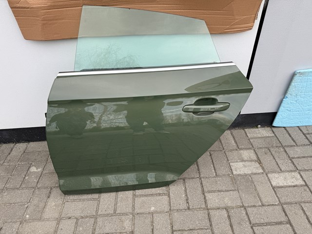 Дверь пассажирская задняя левая 8W8833051K VAG