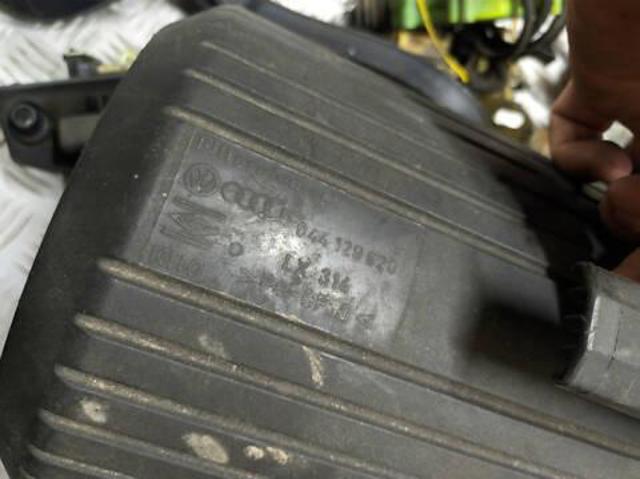 VAG 044129620 Воздушный фильтр в наличии Украина