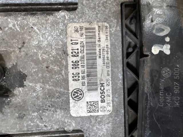 Модуль управления двигателем 03G906021QT VAG