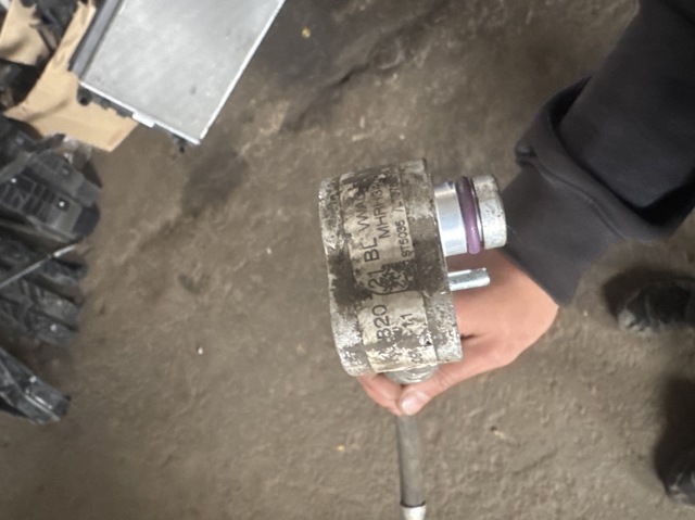 Трубка кондиционера от компрессора к радиатору 1K0820721BL VAG