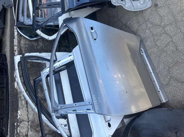 Дверь пассажирская задняя левая 3V5833055B VAG