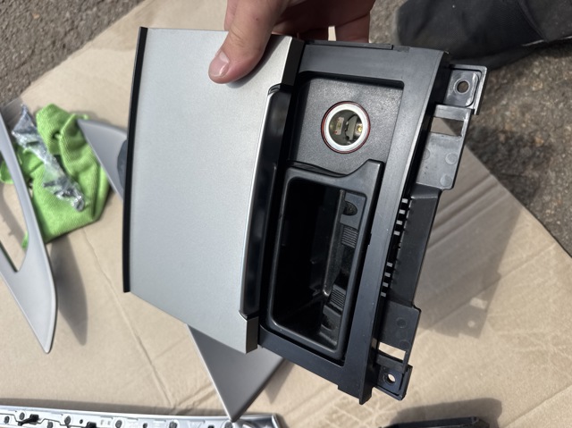 4G0857951 VAG Пепельница купить в Винница