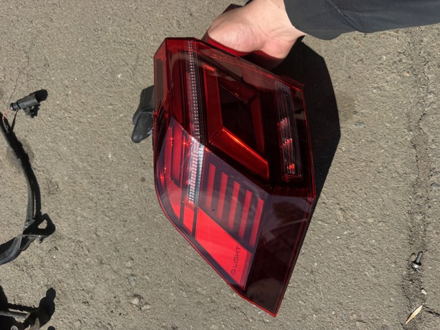 Стоп задний 5NA945207J VAG