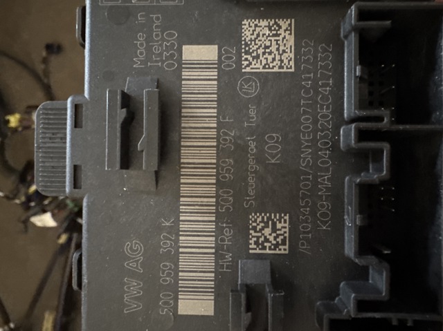 VAG 5Q0959392F Блок комфорта передней двери в наличии Киев