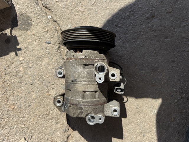 Компрессор кондиционера GS1D61450A MAZDA