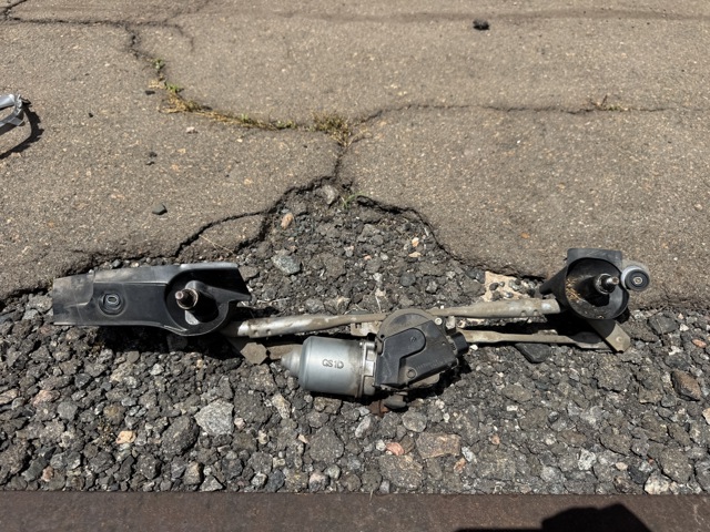 Трапеция стеклоочистителя GS1D67360 MAZDA