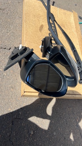 Наружное зеркало правое GS1F69120C16 MAZDA