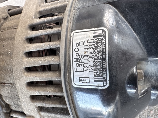 Автомобильный генератор L3P918300D MAZDA