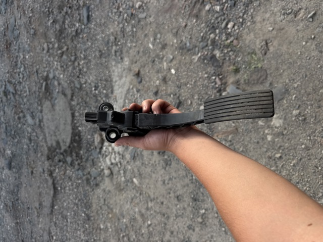Педаль акселератора MN101544 MITSUBISHI