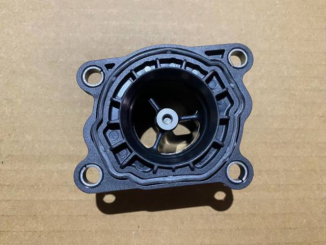 11517805191 BMW Крышка термостата купить в Украина