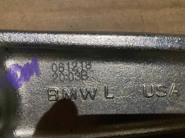 Рычаг передней подвески нижний левый 31126771893 BMW