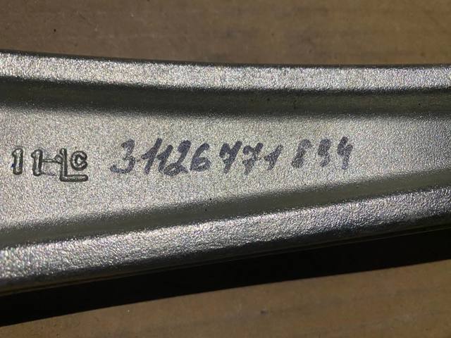 Нижний правый рычаг передней подвески 31126771894 BMW