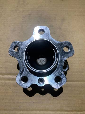 Ступица переднего колеса 31206866315 BMW