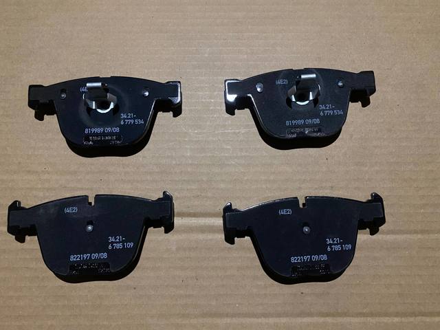 Колодки тормозные задние, дисковые 34216783555 BMW