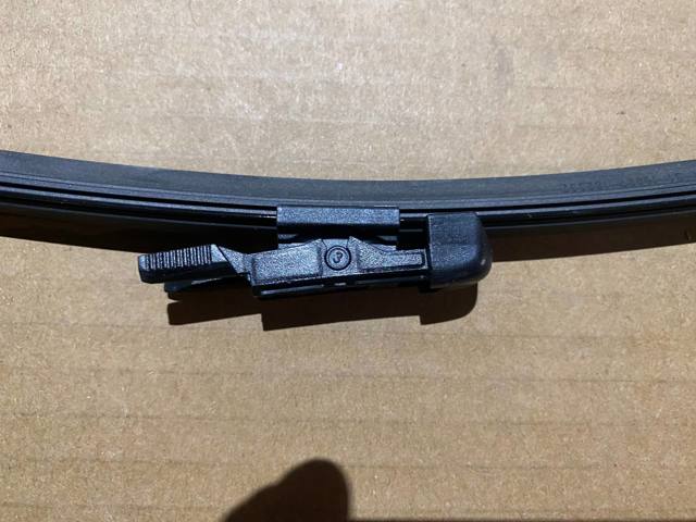 Дворник задний 61622990035 BMW