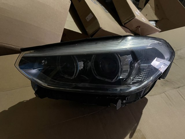 Основная фара - вставка 63117466122 BMW