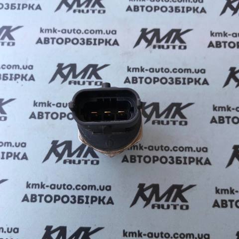 0281002903 BOSCH Датчик давления топлива купить в Черкассы