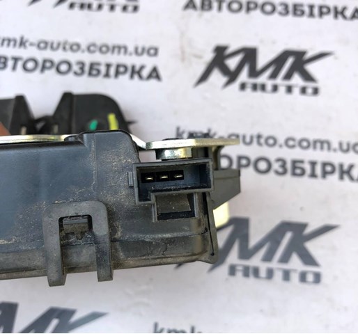 Замок пятой двери 13117285 GM
